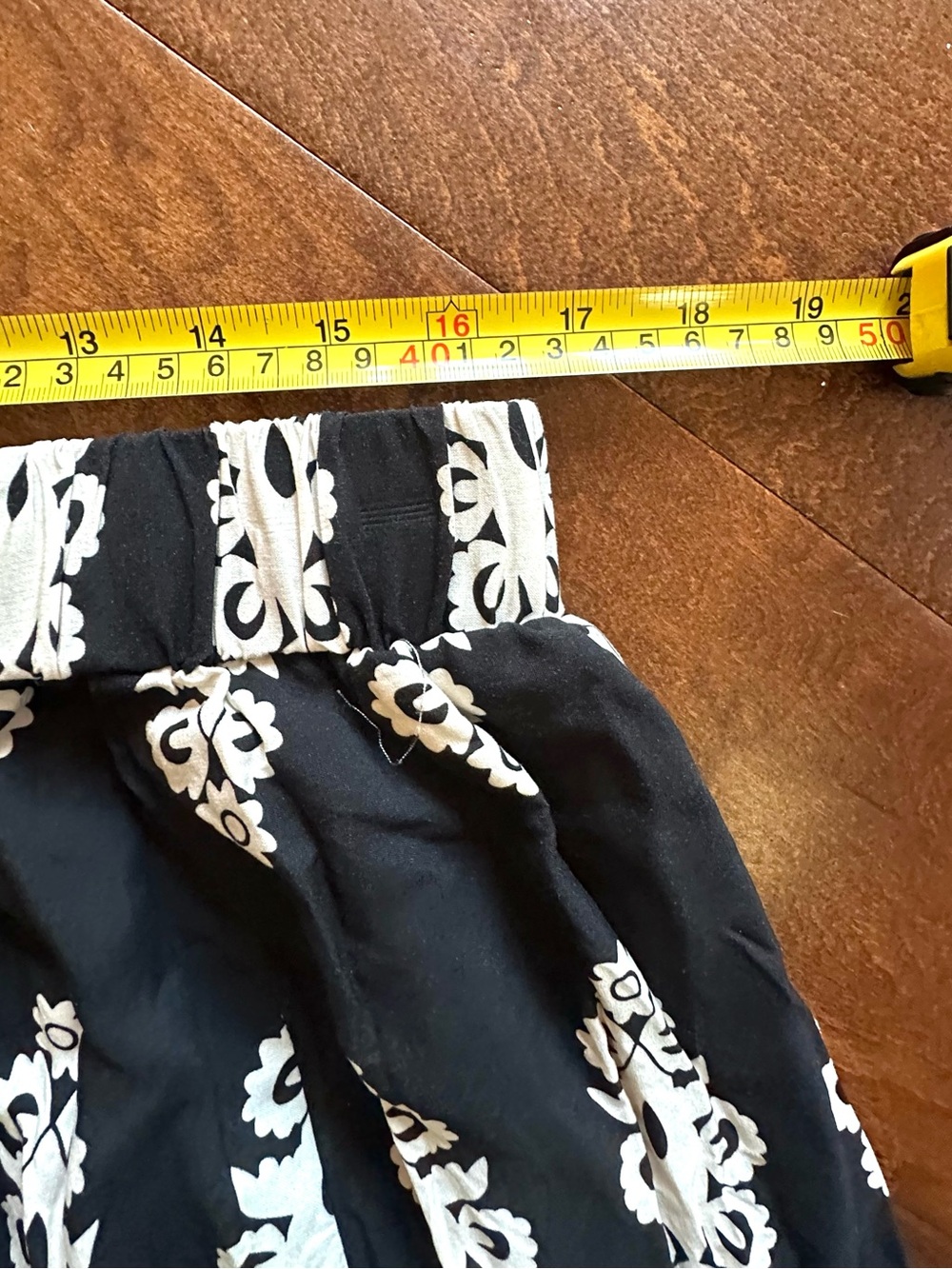 NWT BloomChic Black Ivory Midi Skirt Pockets Elastic Waist Rayon 14/16 - Picture 8 of 10